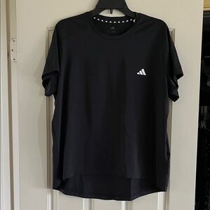 Adidas women‘s Black Short Sleeve Tee Excellent condition